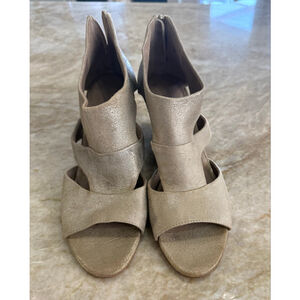 Donald Pliner Gold Wedge Sandals 8.5, leather